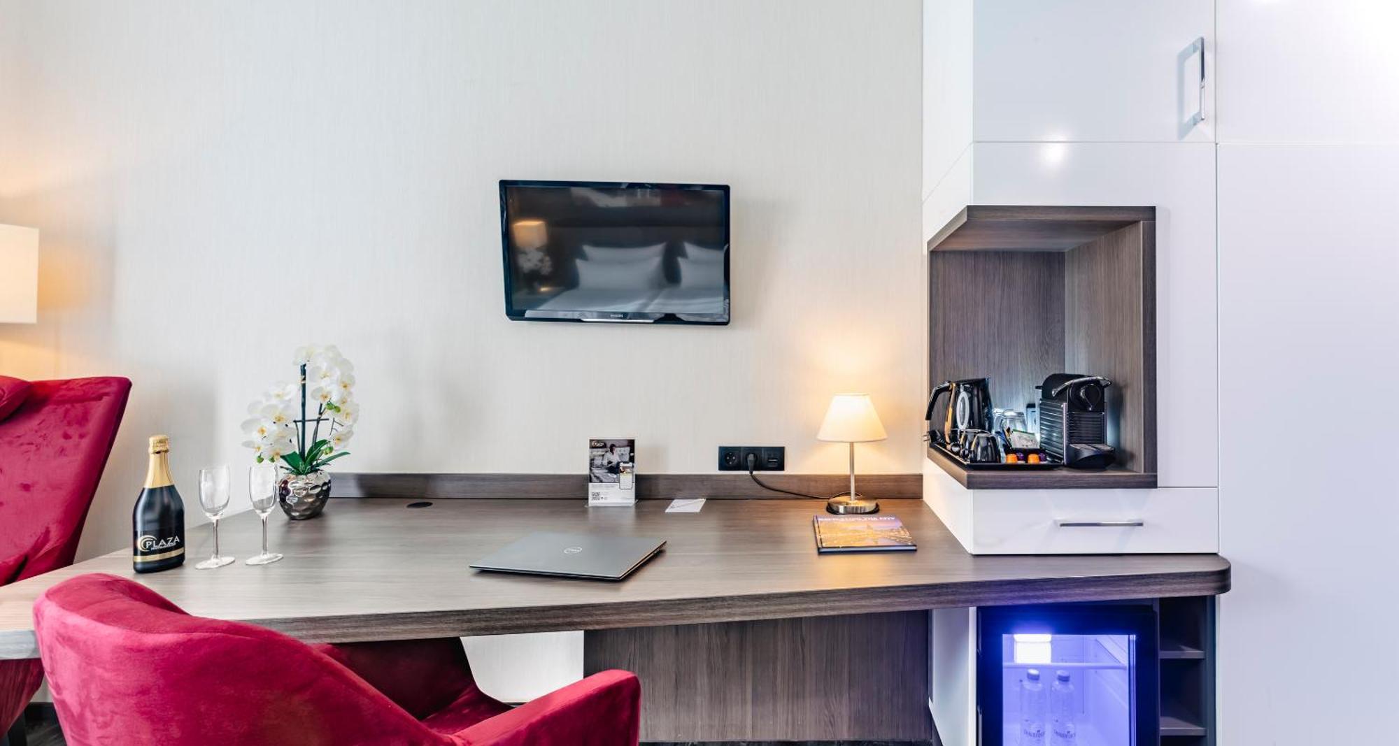 Plaza Premium Grand Winston Rijswijk Quarto foto
